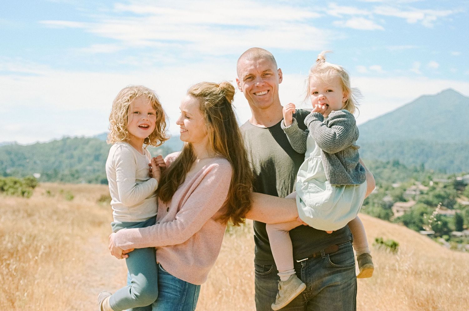 Photo from Discover the Perfect Family Photo Spot: Hidden Gem in San Rafael's Hills